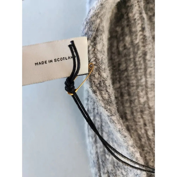 NWT PAUL SMITH Pom Pom Lambswool Scarf Grey 9'' x 66'' - Picture 5 of 11